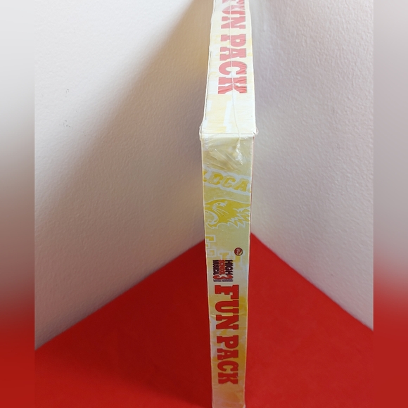 High School Musical 3 Sr. Yr Fun Pack Sticker, Activity & Photo Books, Poster - Picture 3 of 9